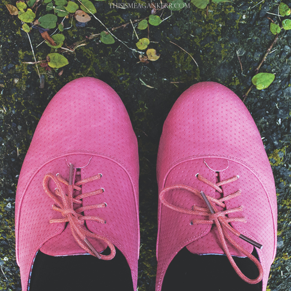 pink shoes