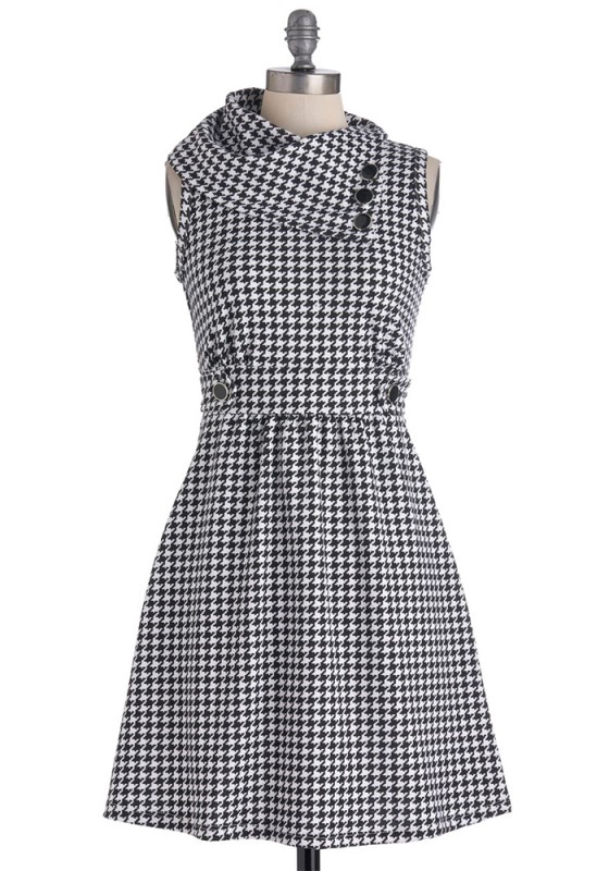 modcloth Coach Tour Dress Houndstooth 1960s fashion sixties style plus size fatshion vintage mad men christina hendricks joan holloway clothes