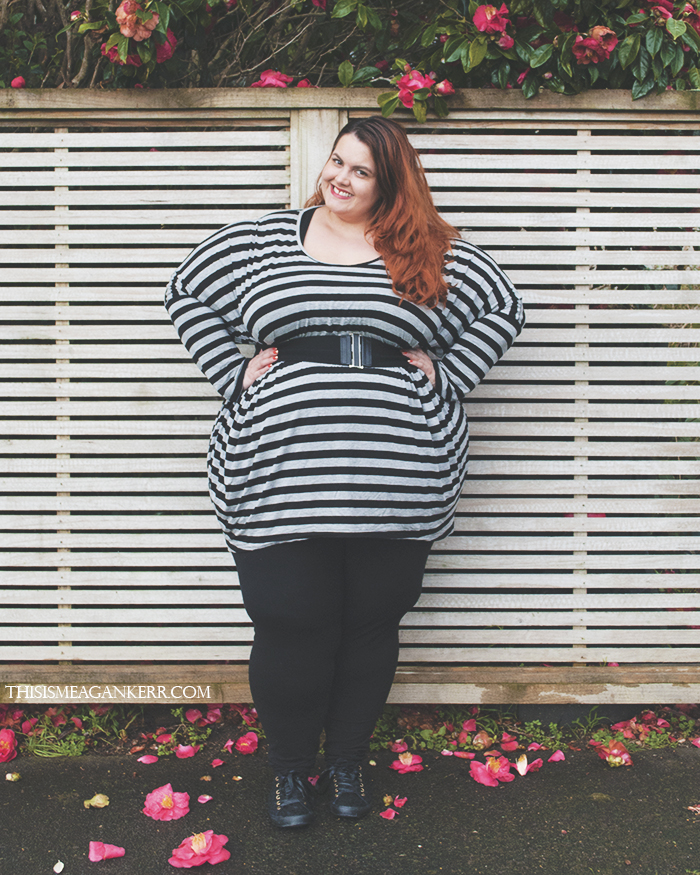 Aussie Curves Tee plus size fashion Meagan Kerr oversized circle tee shirt top black grey stripes 17 Sundays wild child leggings farmers Salucci Collection lace sneakers xcesri wide belt