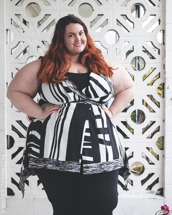 This is Meagan Kerr WIWT Yourself Luxe Monochrome Abstract drape long top sleeveless vneck spring plus size fashion fatshion wild child city full length black leggings singlet tank top salucci collection lace sneakers