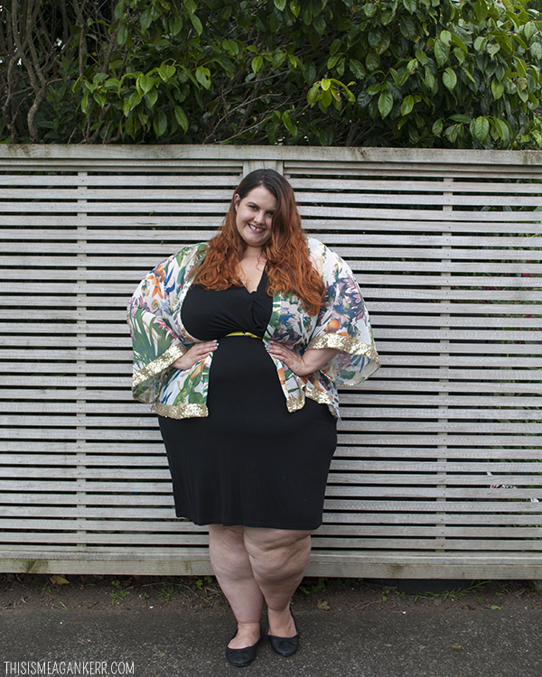 This is Meagan Kerr / Plus Size Fashion // Metallic Nyata Tropis Beauty Kimono