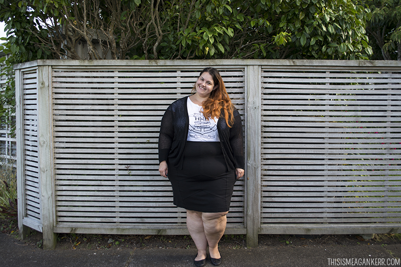 Plus size fashion | Meagan Kerr wears Hope and Harvest Nauticas Tee, Lucabella Pencil Skirt, Wild Child City Eyelet Cardigan 