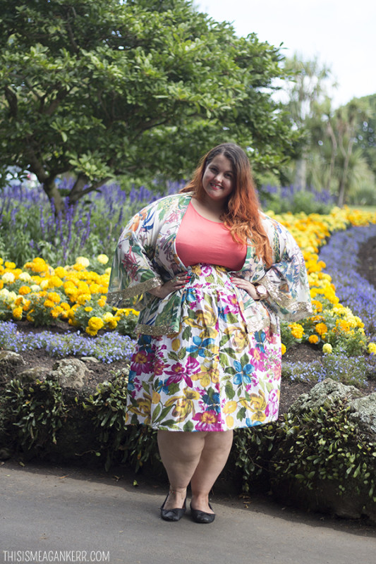 Plus size blogger Meagan Kerr wears Sara Asymmetric Tunic from EziBuy, Wide Belted Floral Skirt from Hope & Harvest and Tropis Beauty Kimono from Nyata