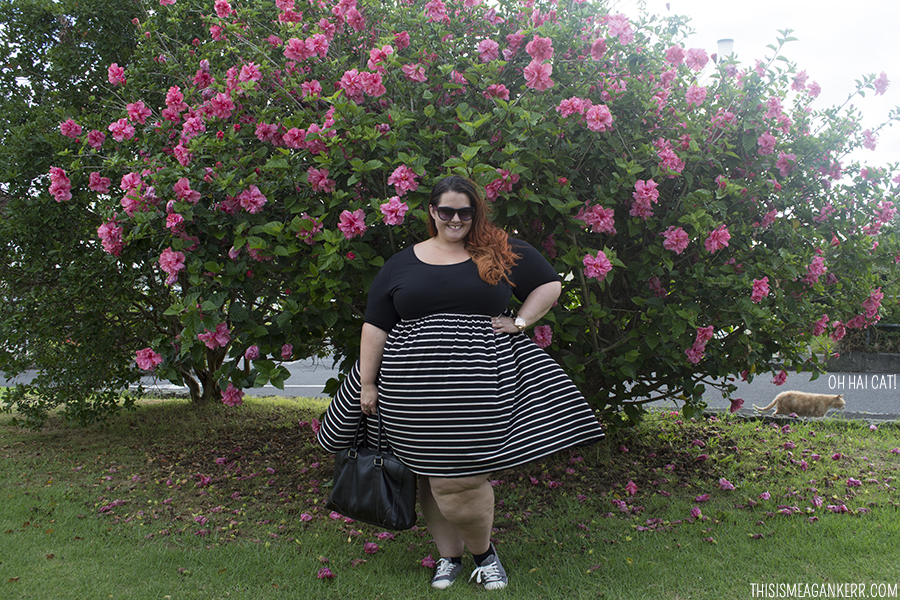 Plus size fashion - Meagan Kerr wears 17 Sundays