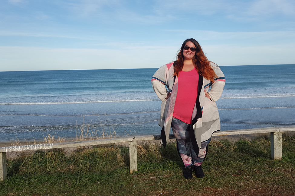 New Zealand plus size fashion blogger Meagan Kerr wears Harlow Tee, 17 Sundays Cardi, boohooPLUS ponte pants, Number One Shoes boots and sunglasses