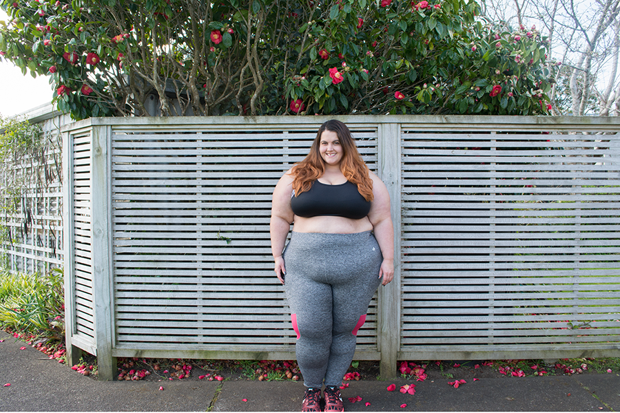 This is Meagan Kerr: NZ Style Curvettes Activewear // Active Intent Crop Top, Superfit Curve Leggings and Nike Lunarglide 6 Sneakers