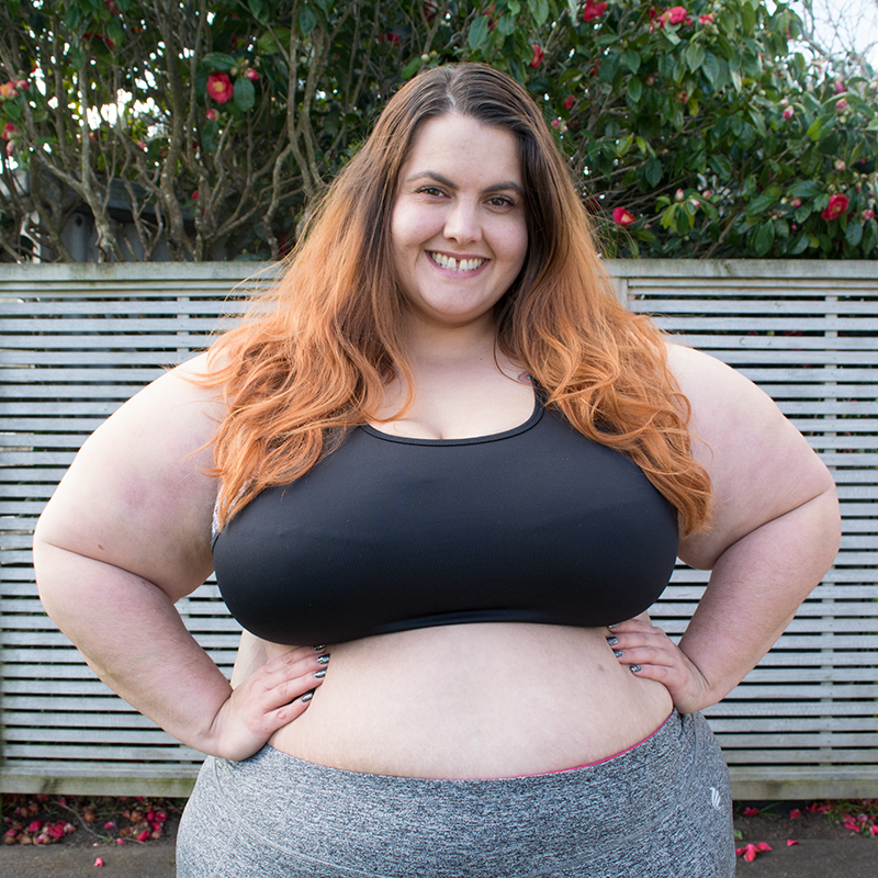 This is Meagan Kerr: NZ Style Curvettes Activewear // Active Intent Crop Top and Superfit Curve Leggings