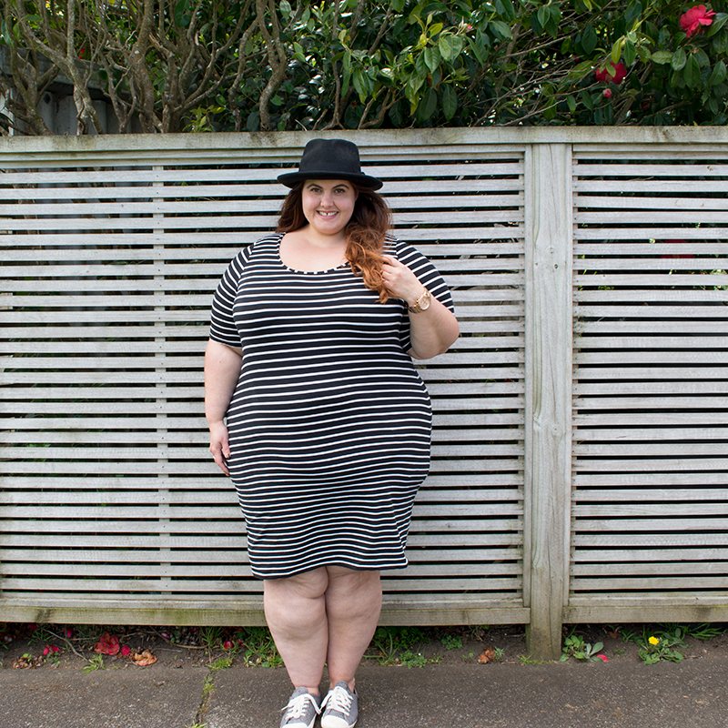 Can plus size women wear bodycon dresses? New Zealand NZ Style Curvettes // Meagan Kerr wears 17 Sundays striped bodycon dress