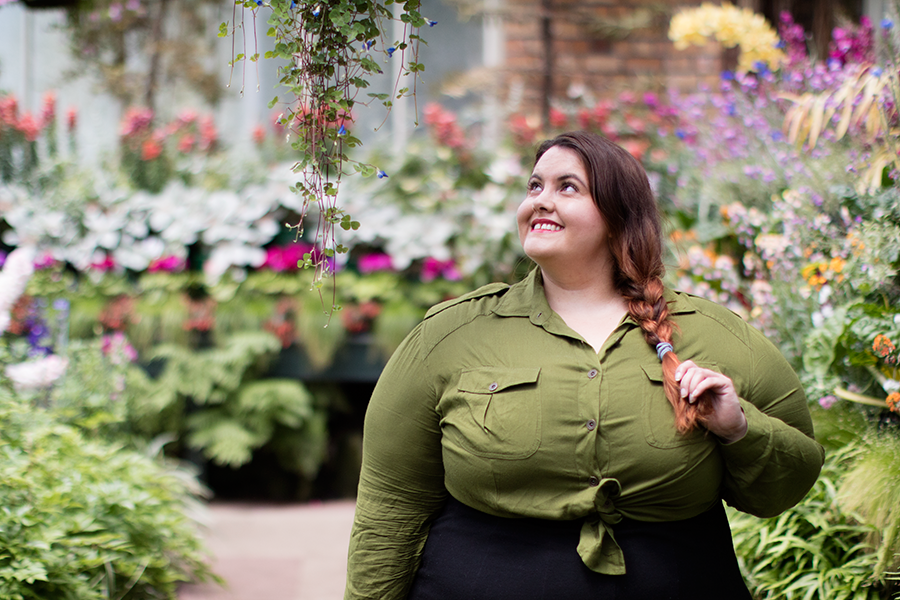 Meagan Kerr wears Hope & Harvest Safari Shirt in Moss at the Auckland Wintergardens. Photo by Doug Peters, Ambient Light