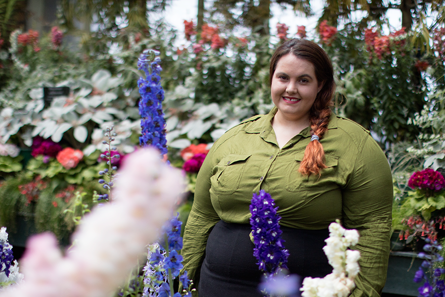 Meagan Kerr wears Hope & Harvest Safari Shirt in Moss at the Auckland Wintergardens. Photo by Doug Peters, Ambient Light