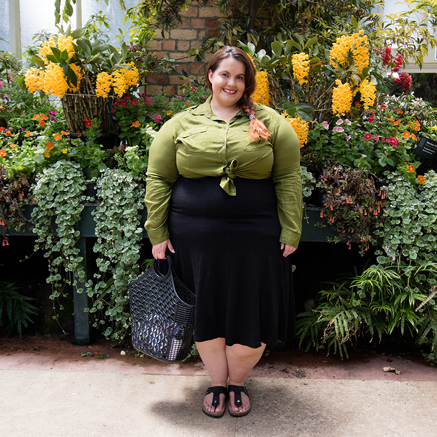 Meagan Kerr wears Hope & Harvest Safari Shirt in Moss at the Auckland Wintergardens. Photo by Doug Peters, Ambient Light