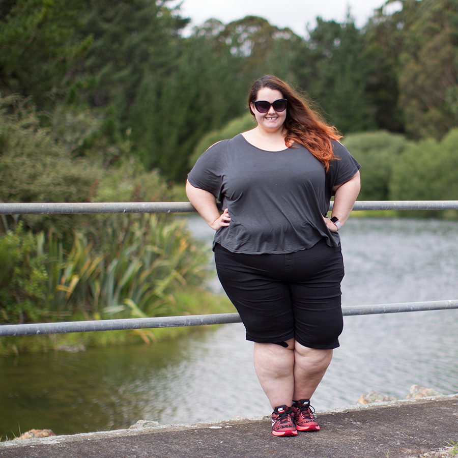 This is Meagan Kerr NZ Style Curvettes Plus Size Fashion Challenge: Tee // 17 Sundays T-Bar Cut Sleeve Tunic