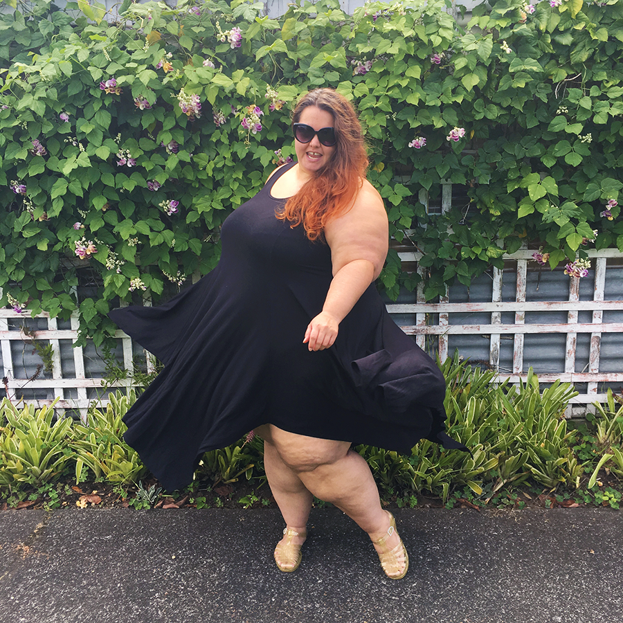 New Zealand plus size fashion blogger Meagan Kerr wears Boris Industries Pointed Hem A-Line Dress from Navabi