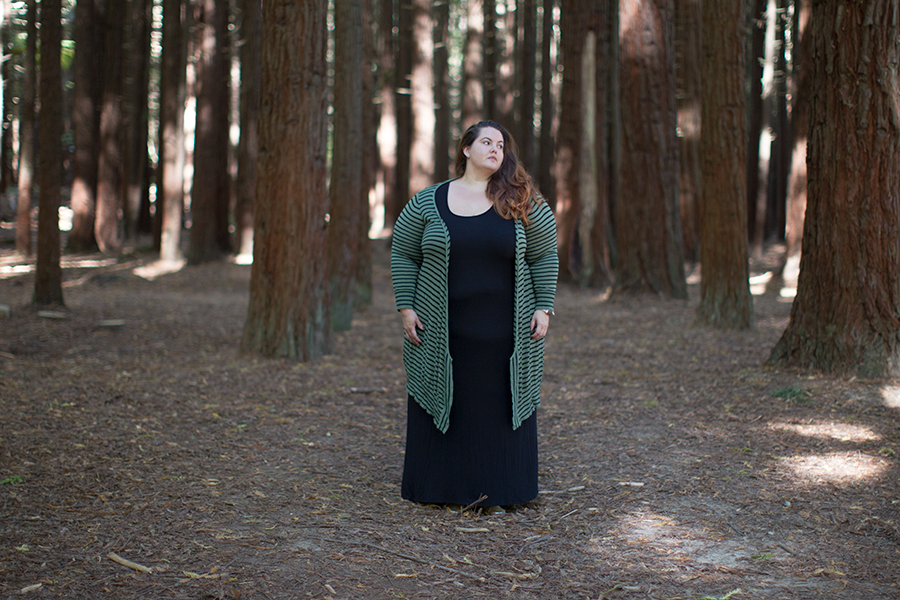 Green Witch // New Zealand plus size fashion blogger Meagan Kerr wears 17 Sundays Sage Striped Duster Cardi