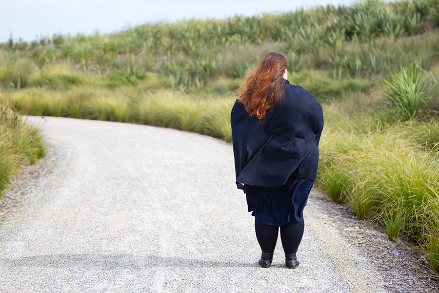 New Zealand plus size style blogger Meagan Kerr wears Vanessa Kelly Clothing cape in navy