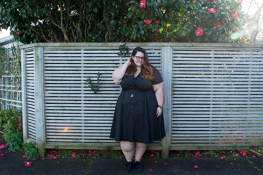 New Zealand plus size fashion blogger Meagan Kerr wears Hope & Harvest Island Hopper Dress in black