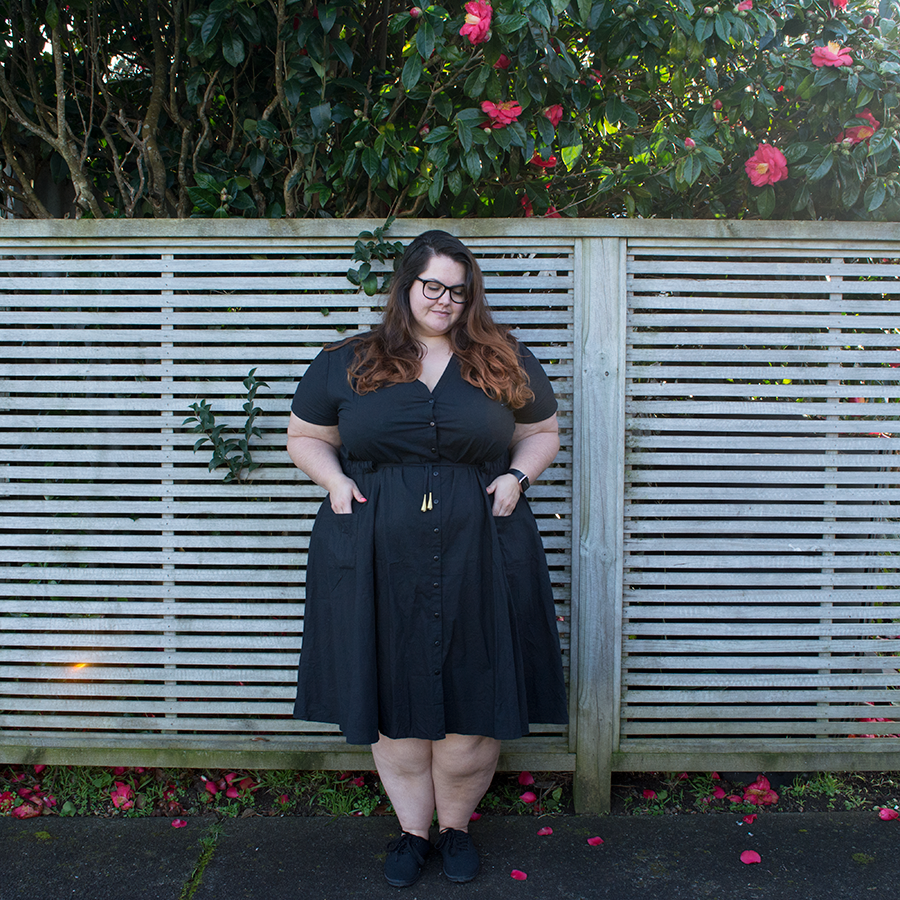 New Zealand plus size fashion blogger Meagan Kerr wears Hope & Harvest Island Hopper Dress in black