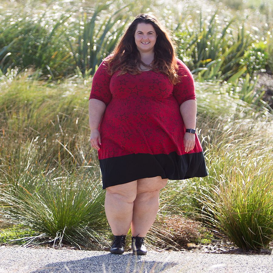 Plus size thrifting tips // Meagan Kerr wears Domino Dollhouse Star Dress