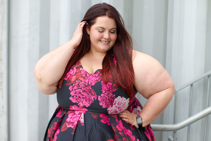 New Zealand plus size fashion blogger Meagan Kerr wears Autumn Days Dress from City Chic