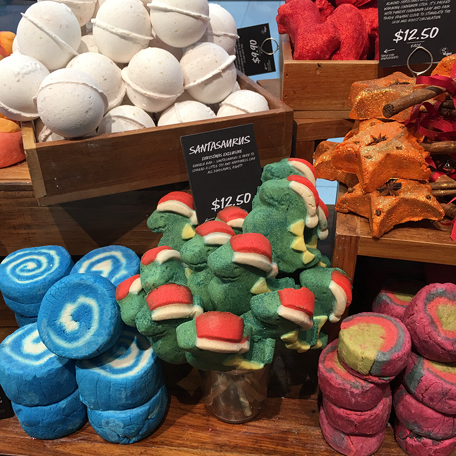 Lush Christmas 2016 Santasaurus Bubble Bar