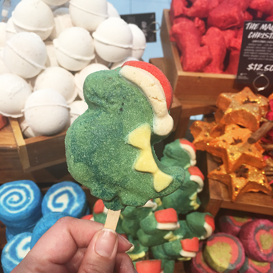 Lush Christmas 2016 Santasaurus Bubble Bar