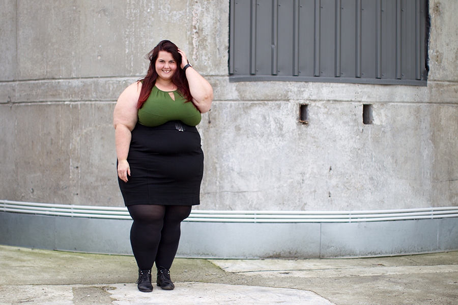 New Zealand plus size fashion blogger Meagan Kerr wears pleat neck vest and ponte pencil skirt from Simply Be