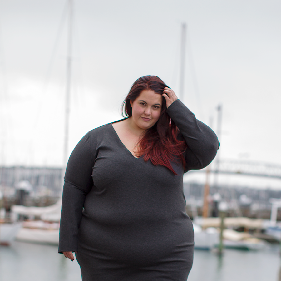 New Zealand plus size fashion blogger Meagan Kerr wears Hope & Harvest Luxe Easywear Dress