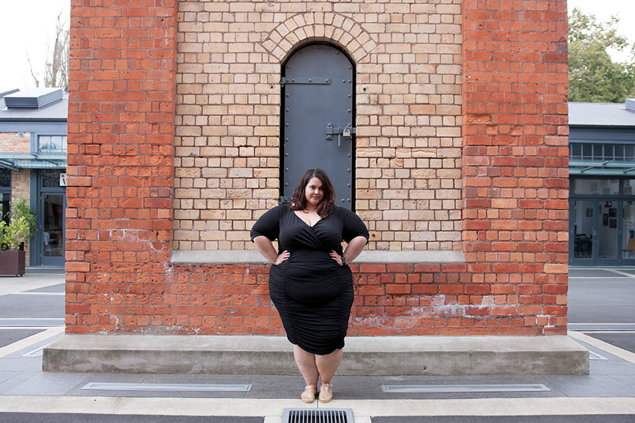 New Zealand plus size blogger Meagan Kerr wears IGIGI Ambrosia wiggle dress