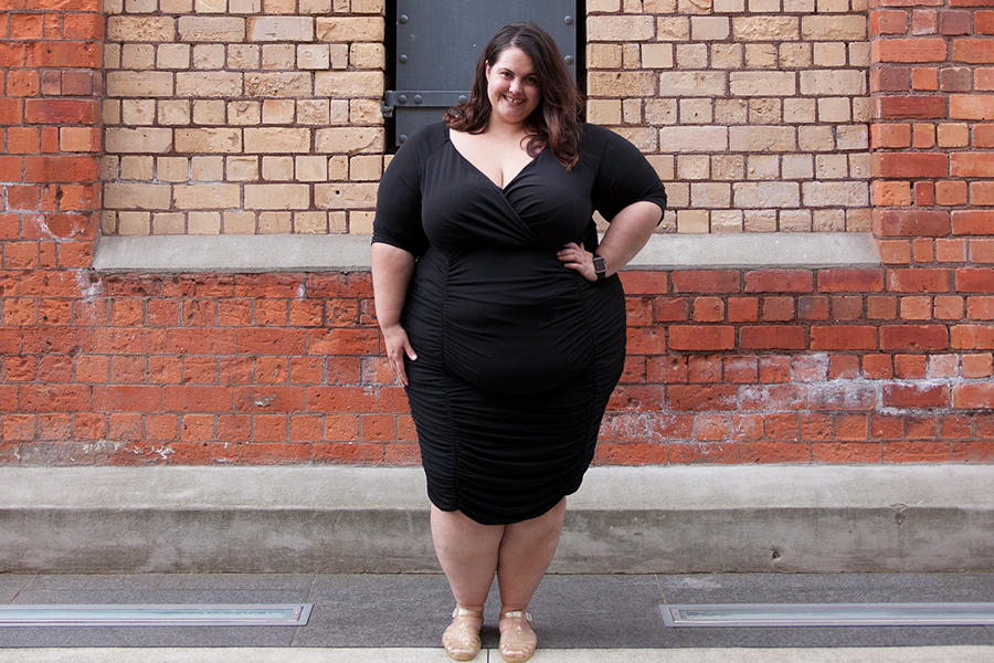 New Zealand plus size blogger Meagan Kerr wears IGIGI Ambrosia wiggle dress