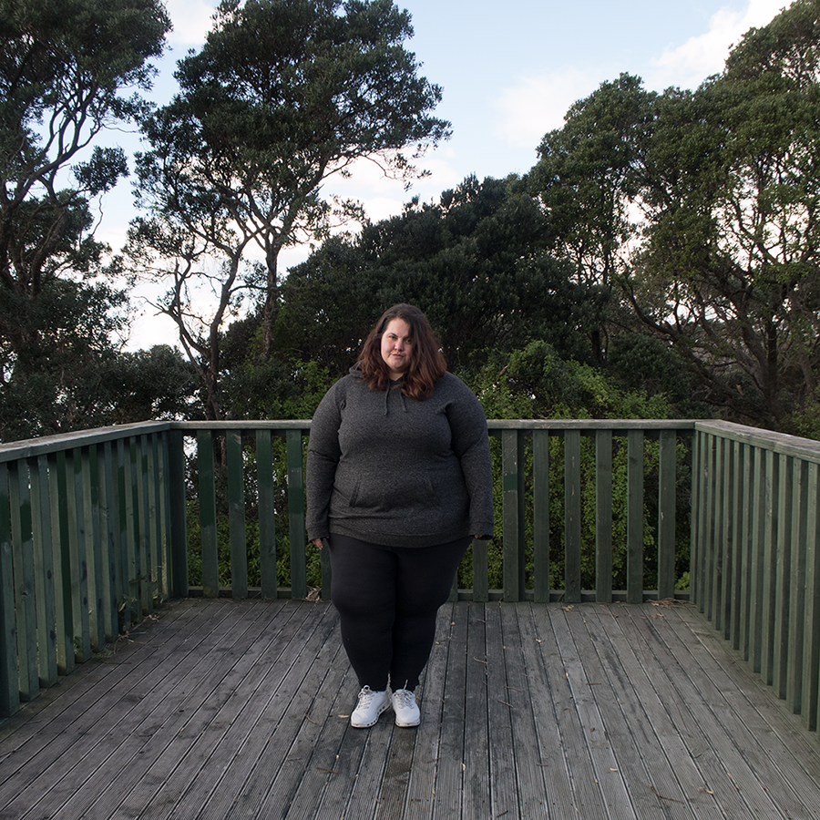 Plus size athleisure - New Zealand blogger Meagan Kerr wears Kate Madison pullover, Rainbeau Curves Premier Basix Leggings and Ecco Cool 2.0 Shoes