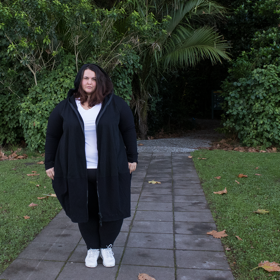 New Zealand plus size blogger Meagan Kerr wears River Island Plus tee, Kate Madison leggings, Lost and Led Astray Sculpture Coat and ecco Cool 2.0 Shoes