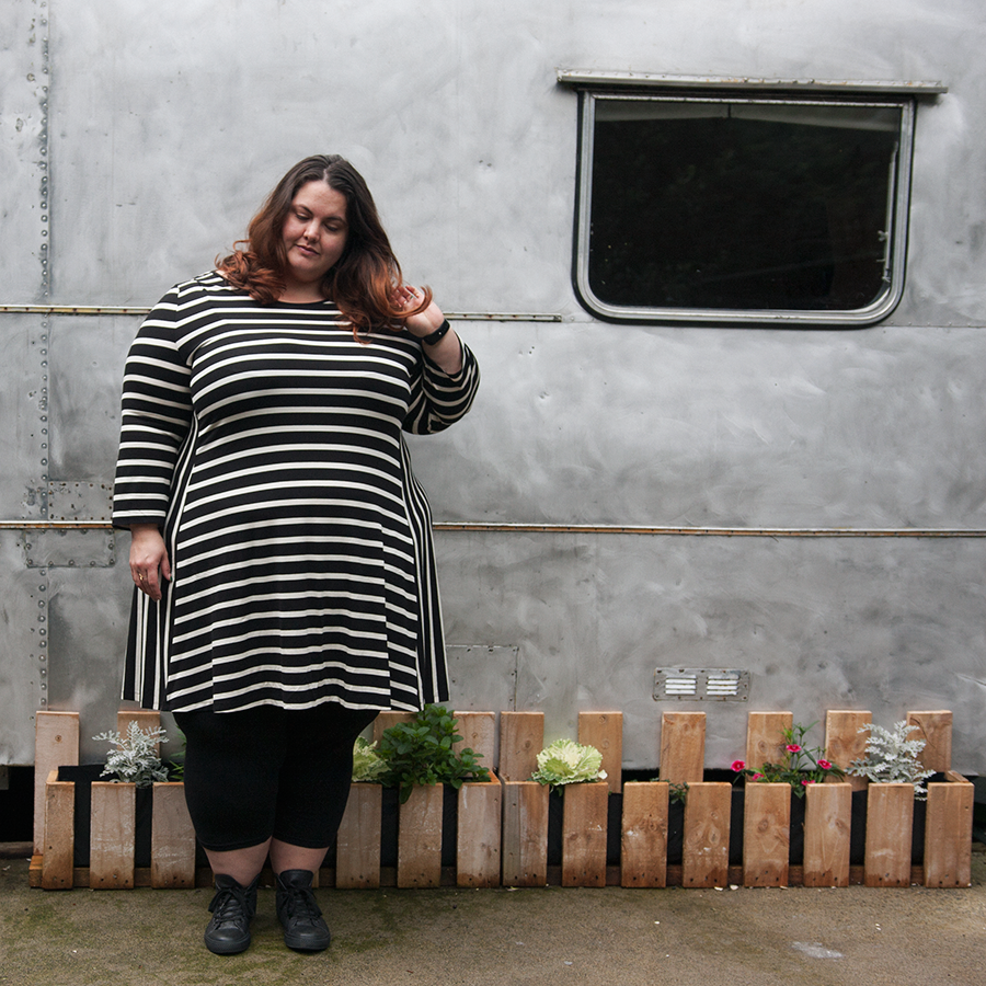 New Zealand plus size blogger Meagan Kerr wears Swings and Roundabouts dress from Dressing Room