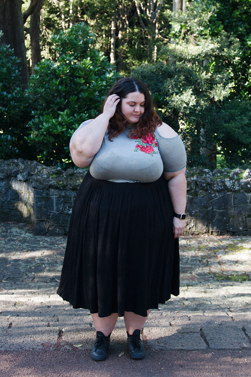 What is up with the cold shoulder trend in plus size clothing? Meagan Kerr wears Forever 21 Plus Open Shoulder Top