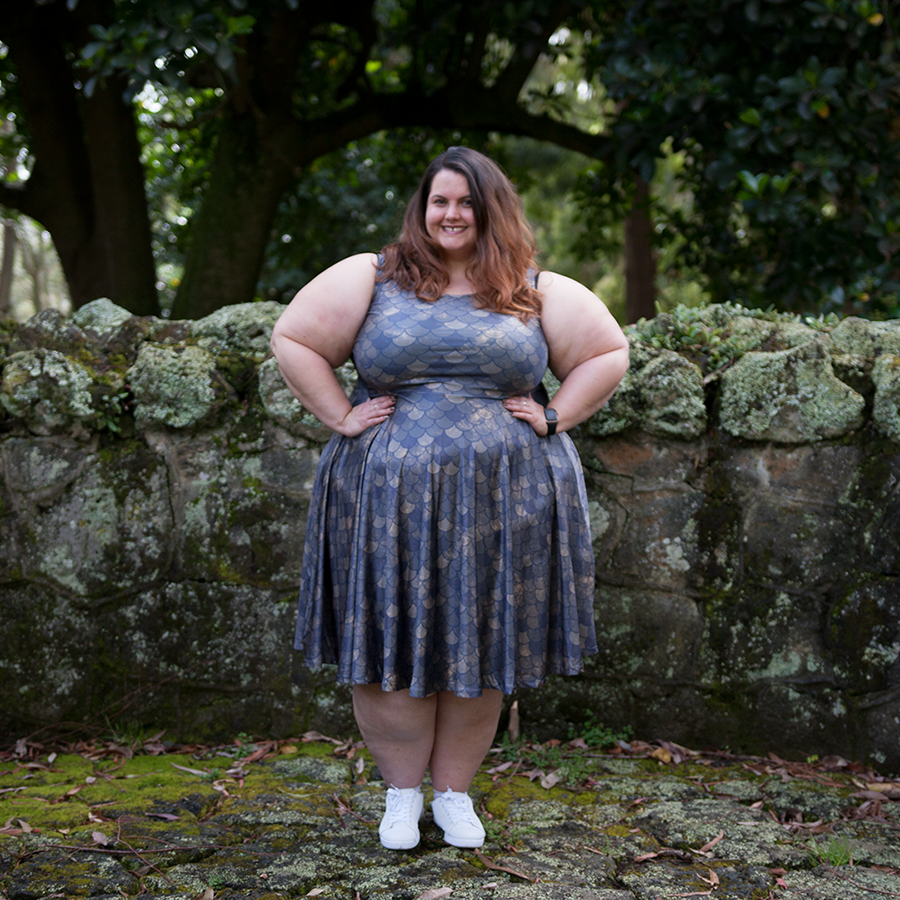 Mother of Dragons | New Zealand plus size fashion blogger Meagan Kerr wears Dragonscale dress from Joolz Fashion