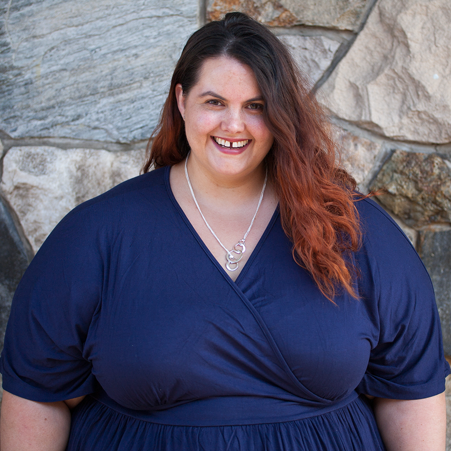 New Zealand plus size fashion blogger Meagan Kerr wears Kimono Maxi Dress from Eloquii and Sterling Silver Necklace from The Warehouse