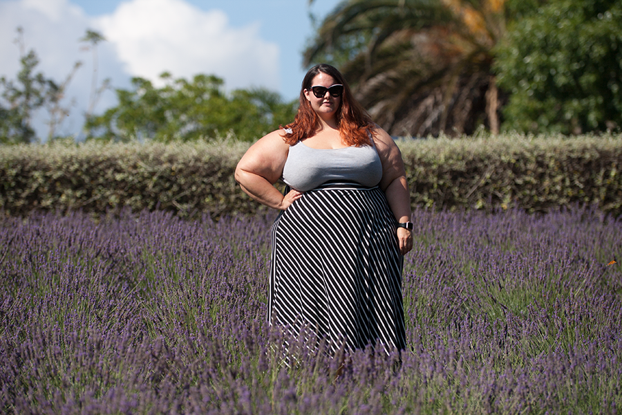 New Zealand plus size blogger Meagan Kerr wears River Island Plus tank top and K&K Hi Lo striped skirt at Lavender Hill Farm, Auckland