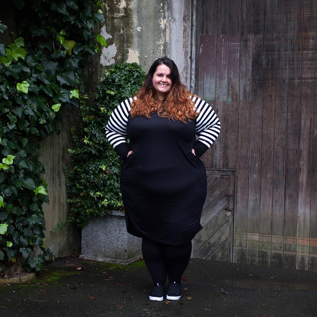 New Zealand plus size blogger Meagan Kerr wears Bellflower Dress from Ruby & Rain, Lida Seamless Plus Size Leggings from The Tight Spot, Keds shoes from Hannahs. Photo by Doug Peters / Ambient Light