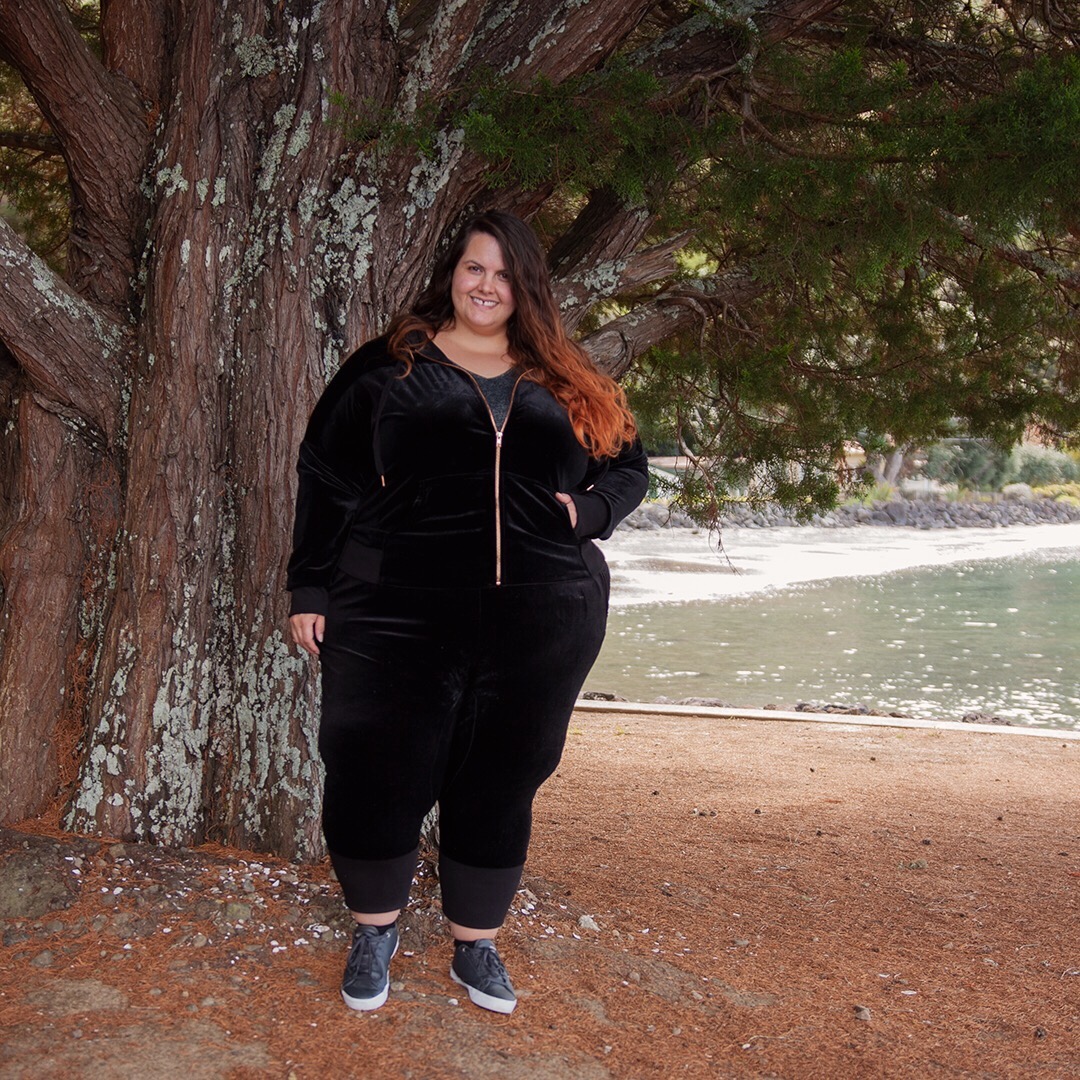 New Zealand plus size fashion blogger Meagan Kerr wears 17 Sundays Velour Tracksuit Pants and Hoody