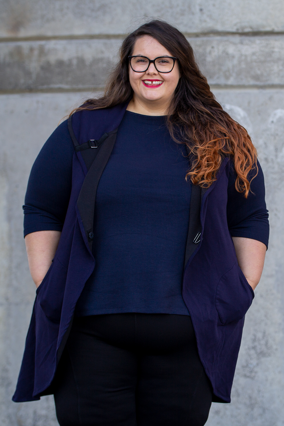 New Zealand fashion blogger Meagan Kerr wears plus size workwear staples from Taking Shape