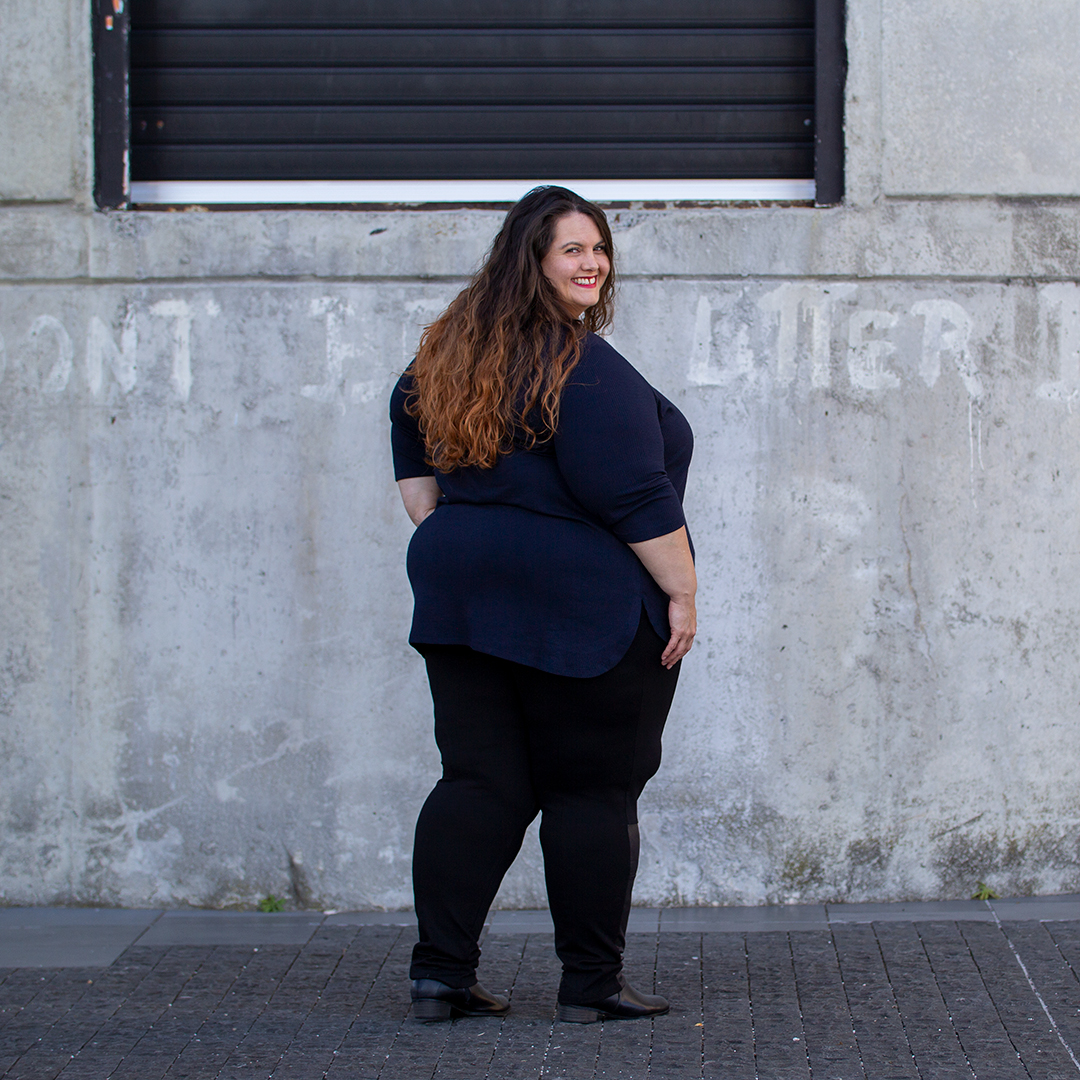 New Zealand fashion blogger Meagan Kerr wears plus size workwear staples from Taking Shape