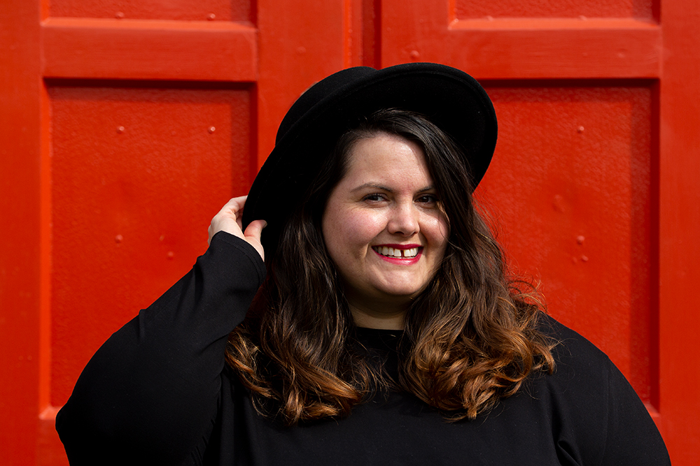 New Zealand plus size fashion blogger Meagan Kerr wears Ruby & Rain Totara Dress and ASOS Design Pork Pie Hat