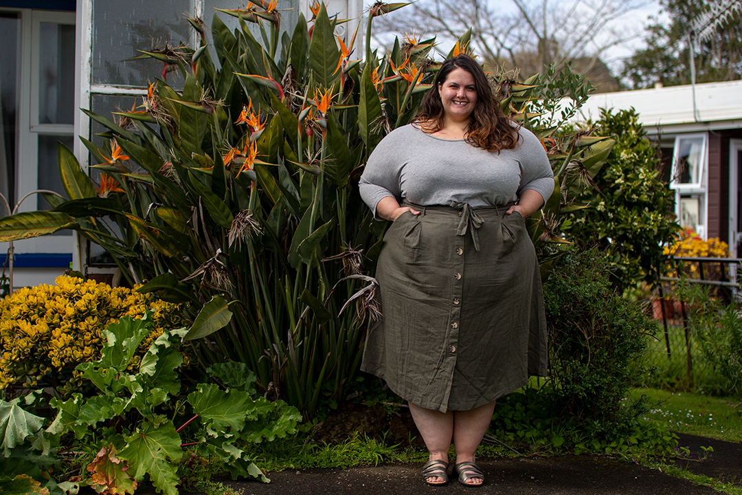 Kmart Clothing Haul SS19: New Zealand plus size fashion blogger wears linen midi skirt from Kmart