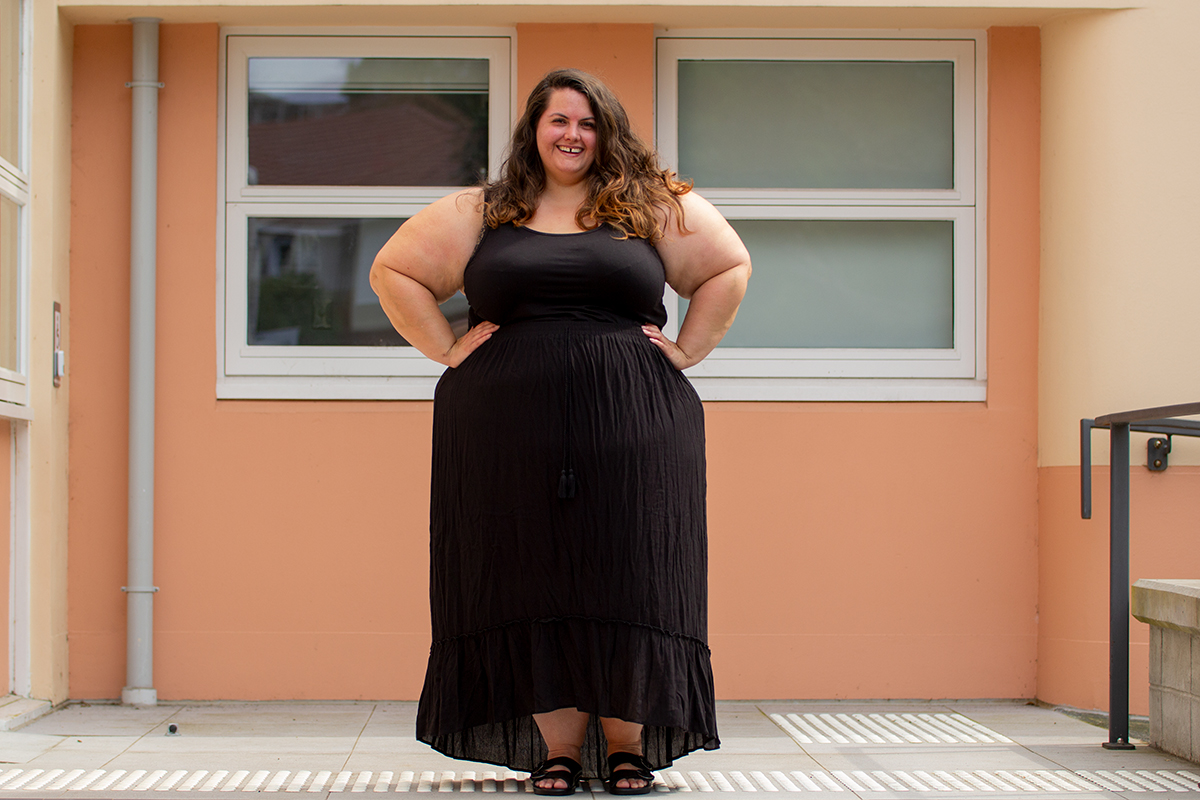 New Zealand plus size fashion blogger Meagan Kerr wears Torrid Super Soft Favourite Tunic Tank, Garage+ Maxi Skirt from The Warehouse and Mason Slides from Ziera Shoes