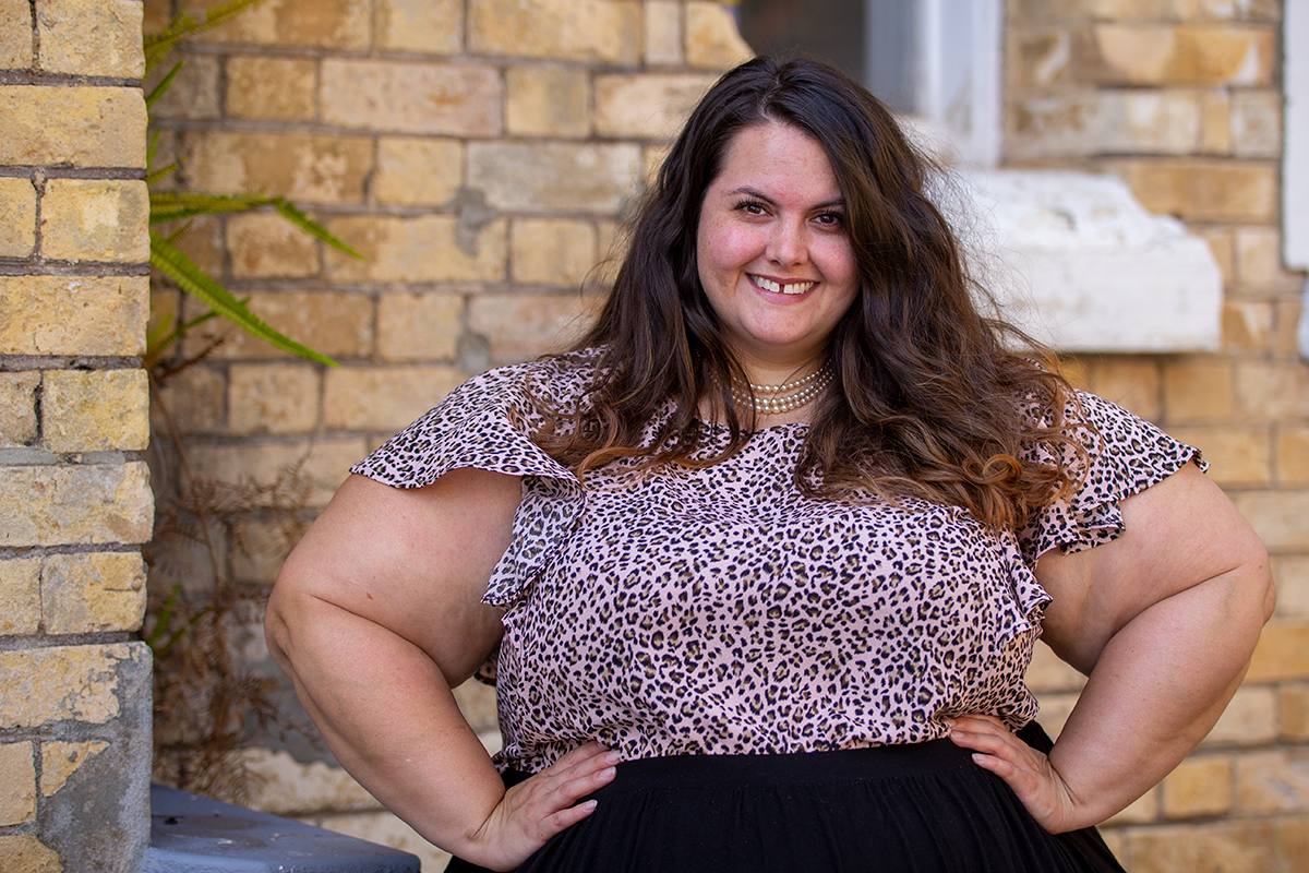 New Zealand plus size fashion blogger Meagan Kerr wears Ruby & Rain Garland Top in pink animal