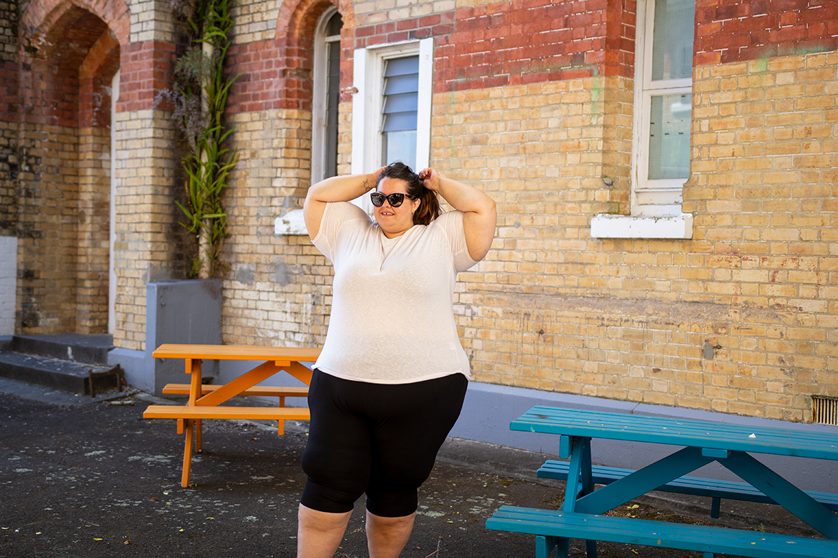 New Zealand plus size fashion blogger Meagan Kerr wears Ruby & Rain white Ivy Tee and black Liana Shorts