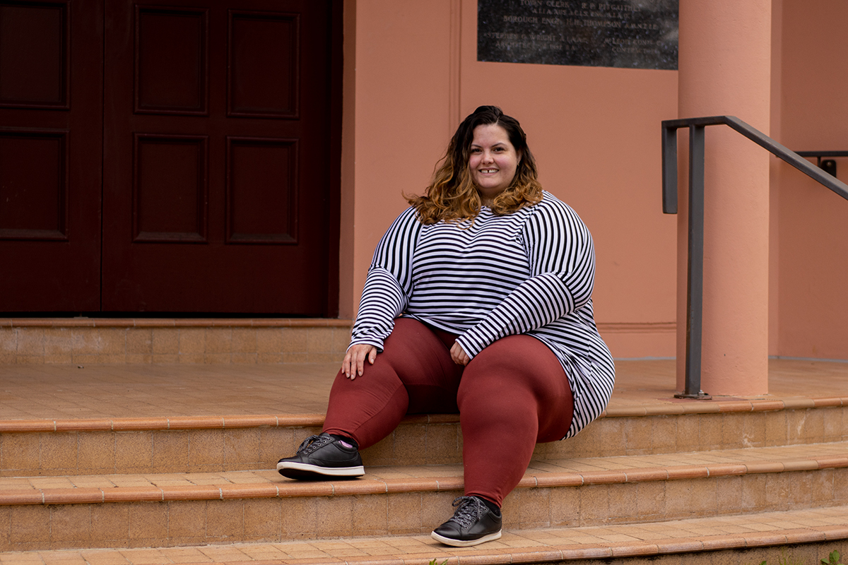 New Zealand plus size fashion blogger Meagan Kerr wears Ruby & Rain Ngaio Tunic and Torrid Premium Leggings